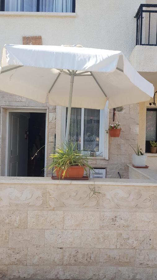 Isabella Court Townhouse Near Venus Beach And Lidl Paphos Bagian luar foto