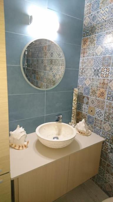Isabella Court Townhouse Near Venus Beach And Lidl Paphos Bagian luar foto