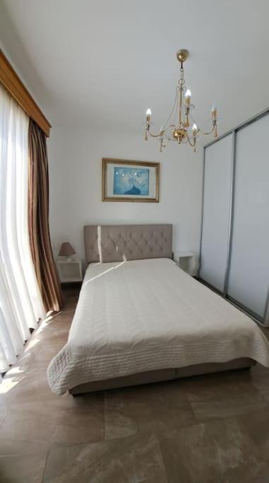 Isabella Court Townhouse Near Venus Beach And Lidl Paphos Bagian luar foto