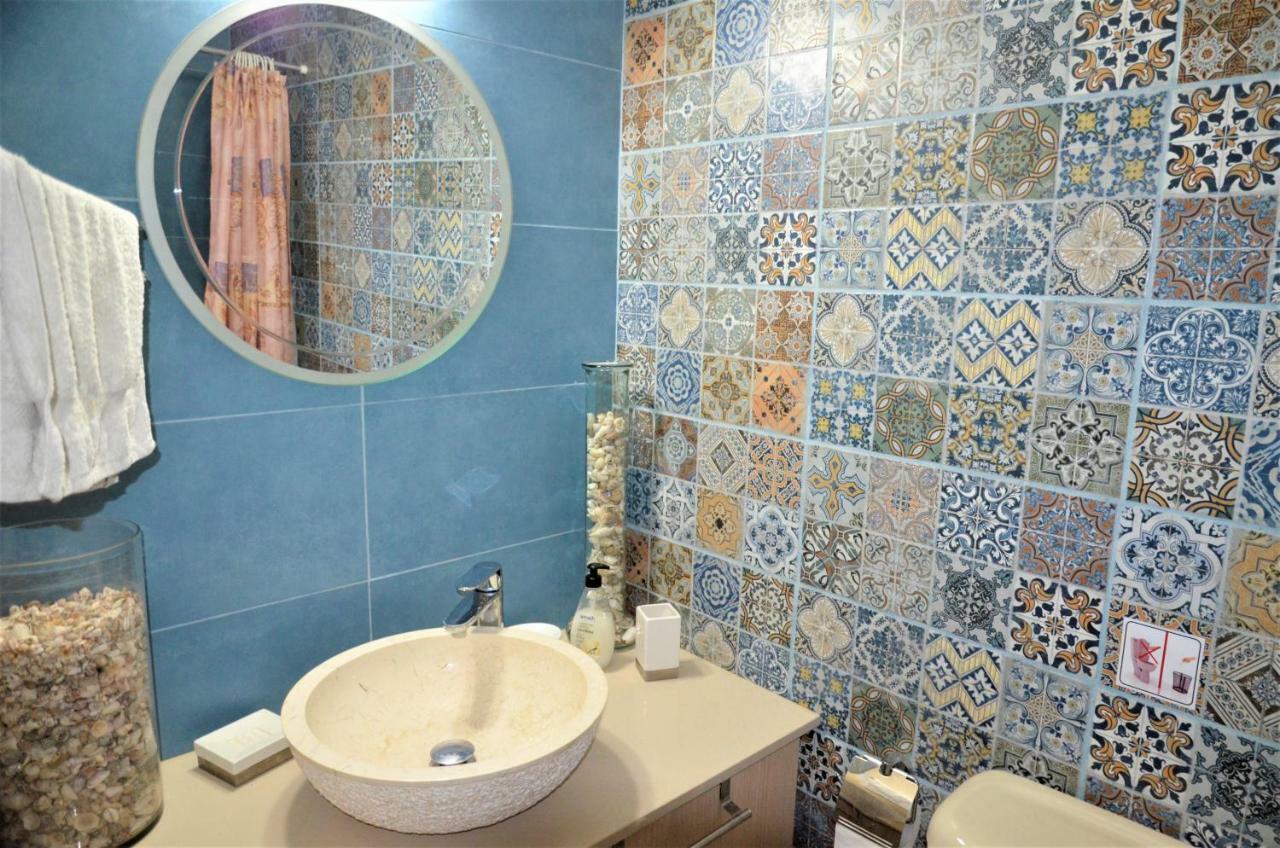Isabella Court Townhouse Near Venus Beach And Lidl Paphos Bagian luar foto