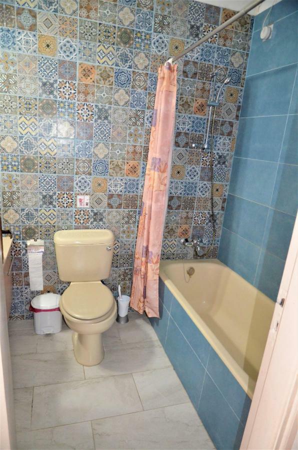 Isabella Court Townhouse Near Venus Beach And Lidl Paphos Bagian luar foto